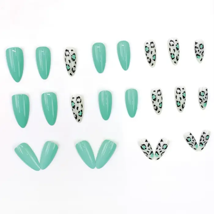 Faux ongles moyens pour femmes et filles