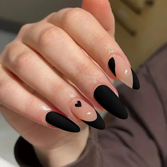 Faux ongles en amande à bord français noir